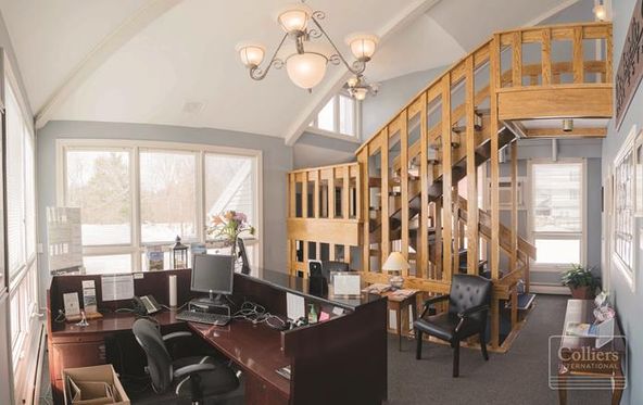 Downtown Route 1 Office Building: 408 Lafayette Road, Hampton, NH 03842